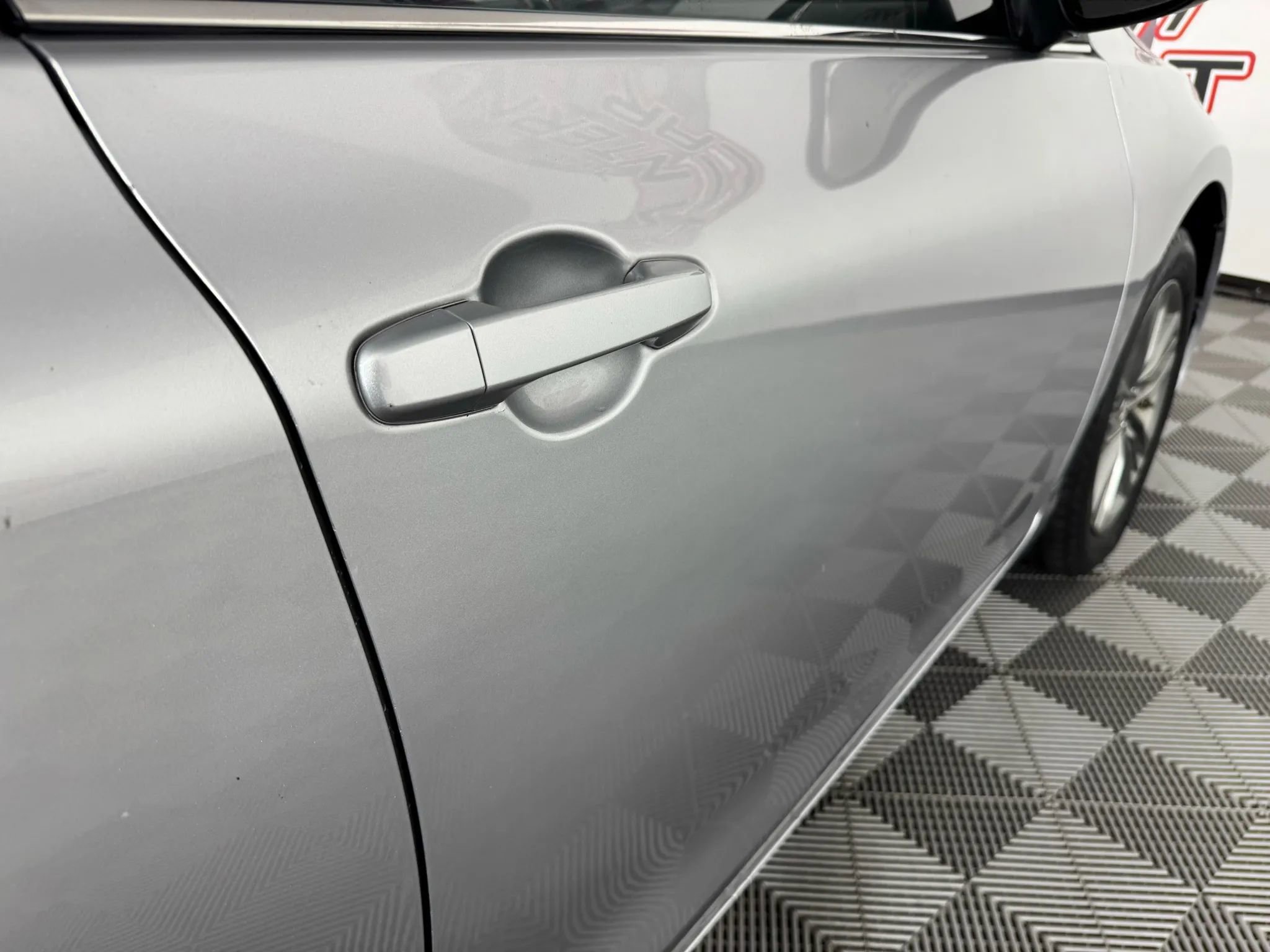 Used 2017 Toyota Camry SE image 27