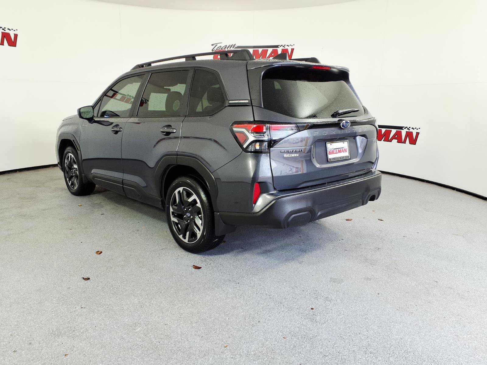 Used 2025 Subaru Forester Premium AWD/4WD image 6