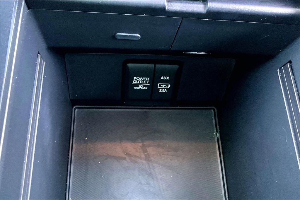 Used 2022 Honda Pilot Special Edition image 16