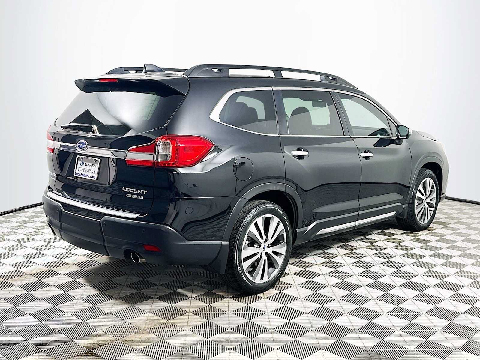 Used 2019 Subaru Ascent Touring w/ Popular Package #2 AWD/4WD image 7