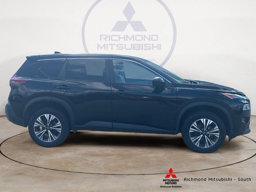 Used 2023 Nissan Rogue SV AWD/4WD image 2