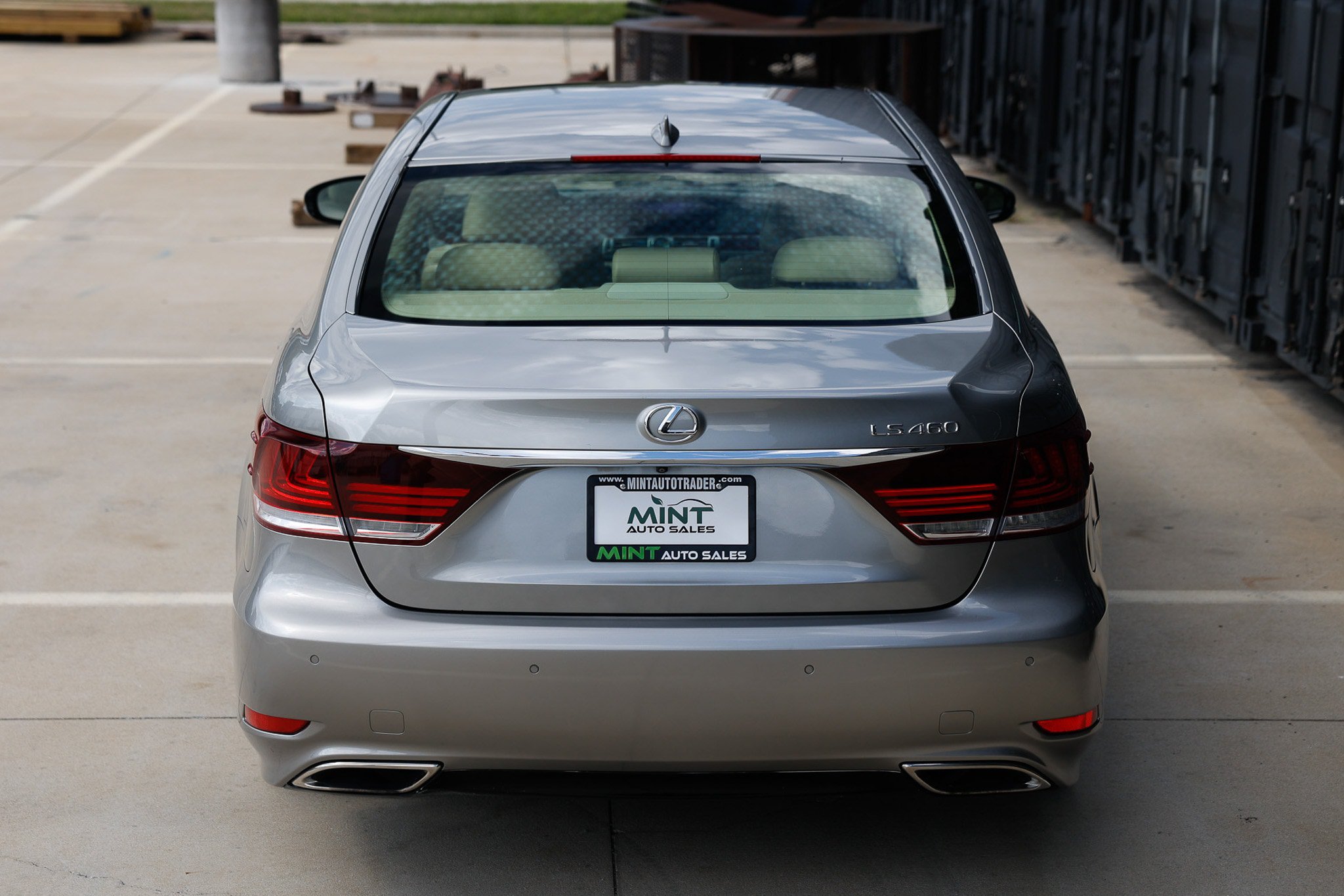 Used 2016 Lexus LS 460 w/ Comfort Package RWD image 12