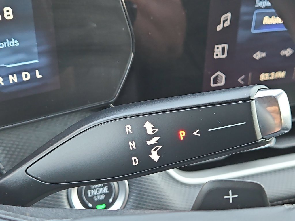 Used 2025 Chevrolet Equinox LT AWD/4WD image 17