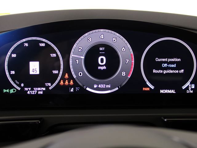 Certified 2025 Porsche Cayenne AWD/4WD image 18