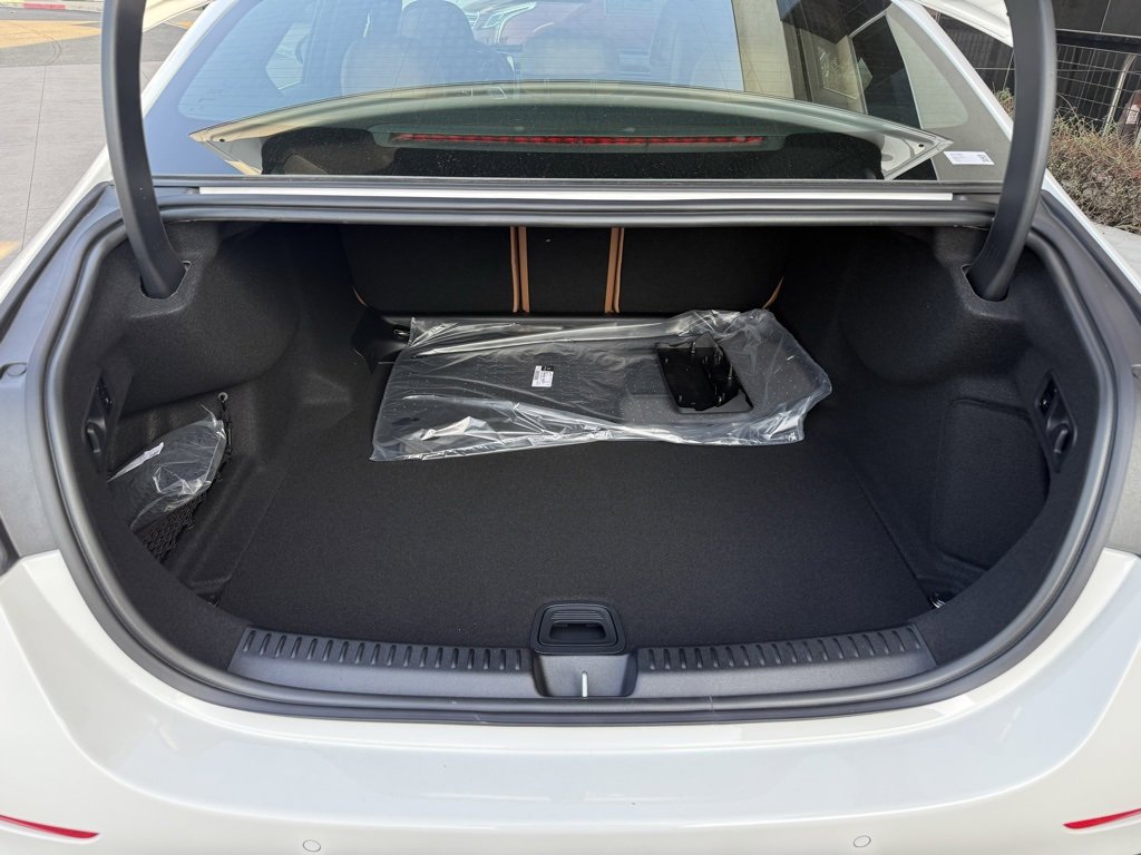 New 2026 Mercedes-Benz E 350 Sedan image 18