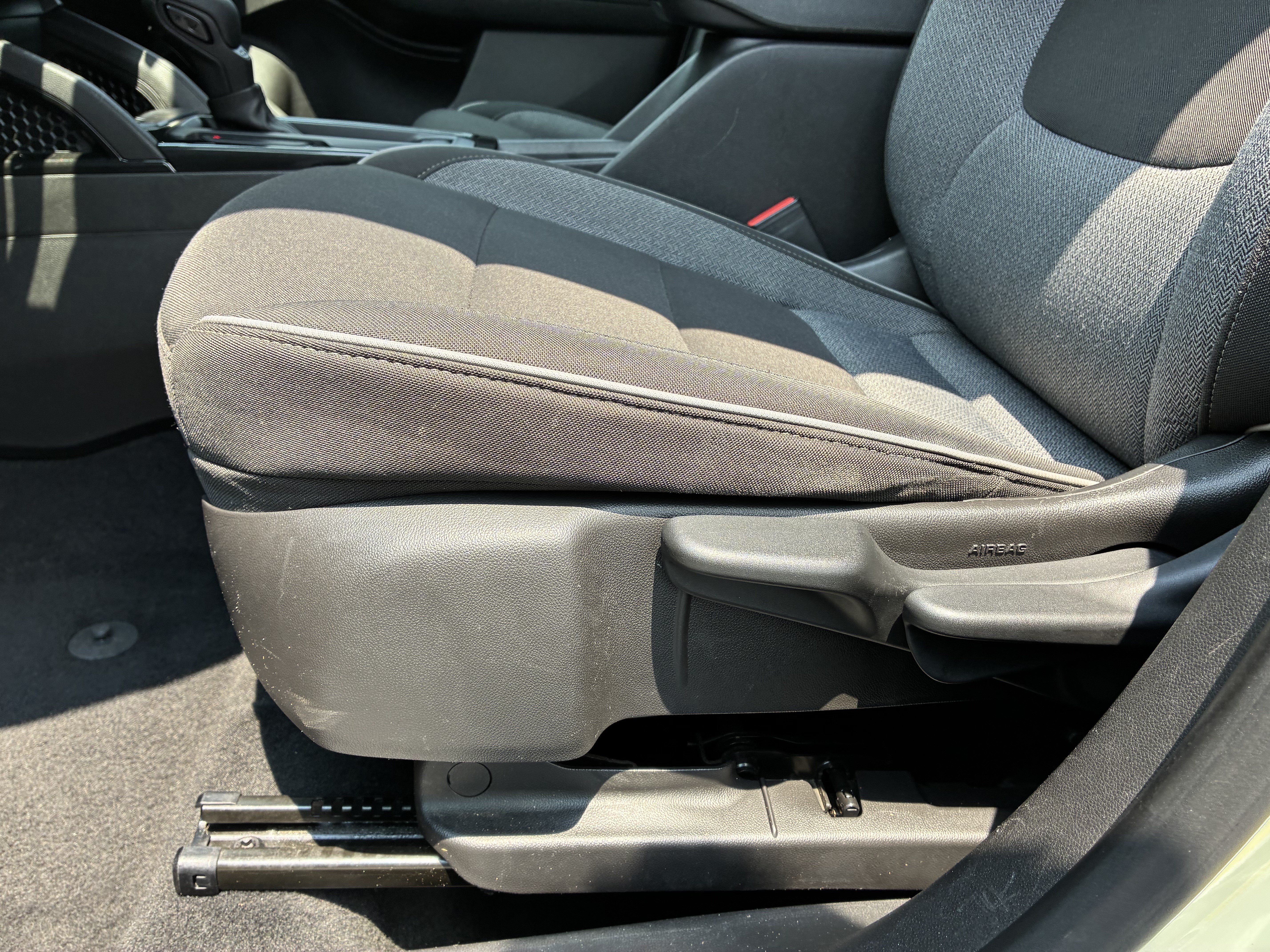 Used 2025 Chevrolet TrailBlazer LT FWD image 24