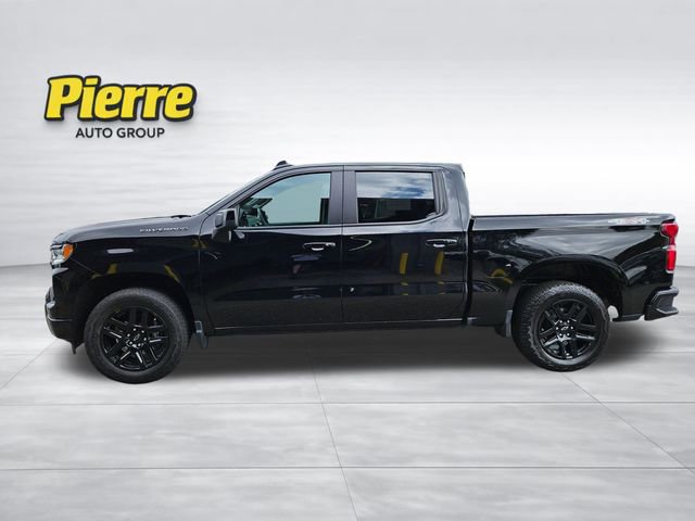 Used 2024 Chevrolet Silverado 1500 RST w/ Convenience Package II AWD/4WD image 2