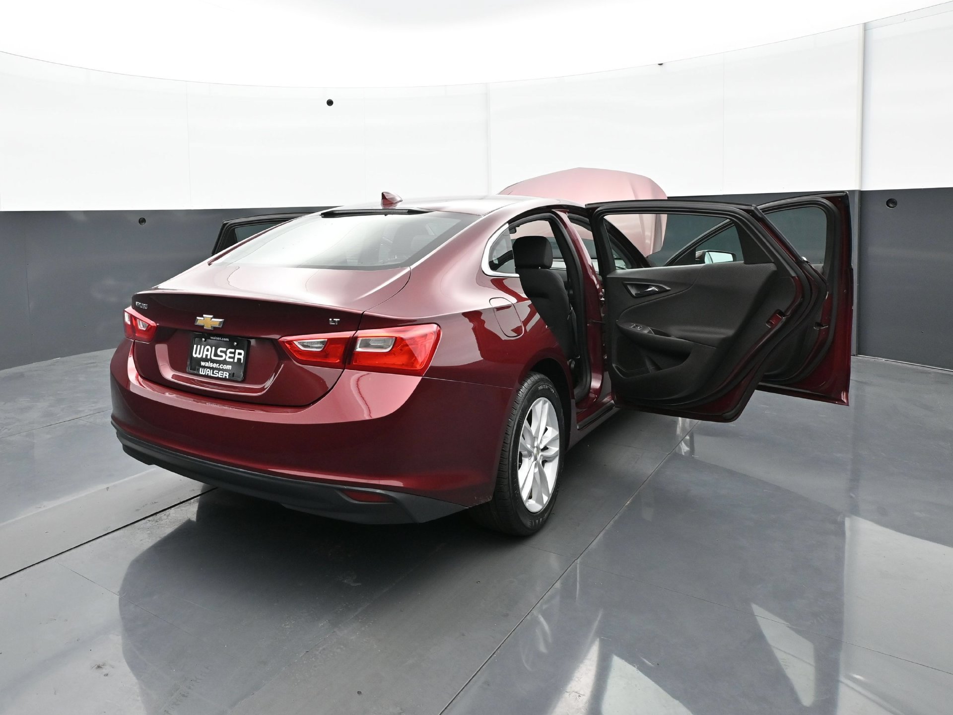 Used 2016 Chevrolet Malibu LT FWD image 34
