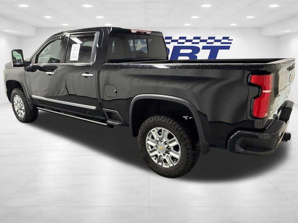 Used 2024 Chevrolet Silverado 2500 High Country w/ High Country Premium Package image 7