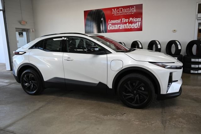New 2026 Toyota C-HR AWD/4WD image 4