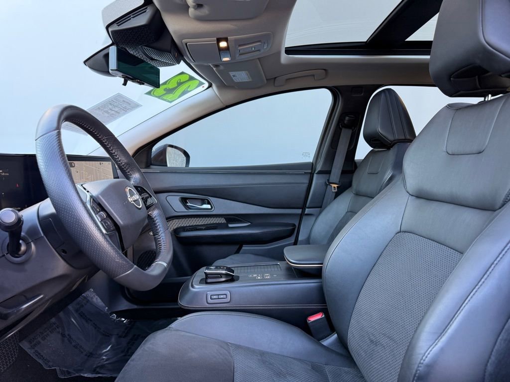Used 2023 Nissan Ariya FWD image 14