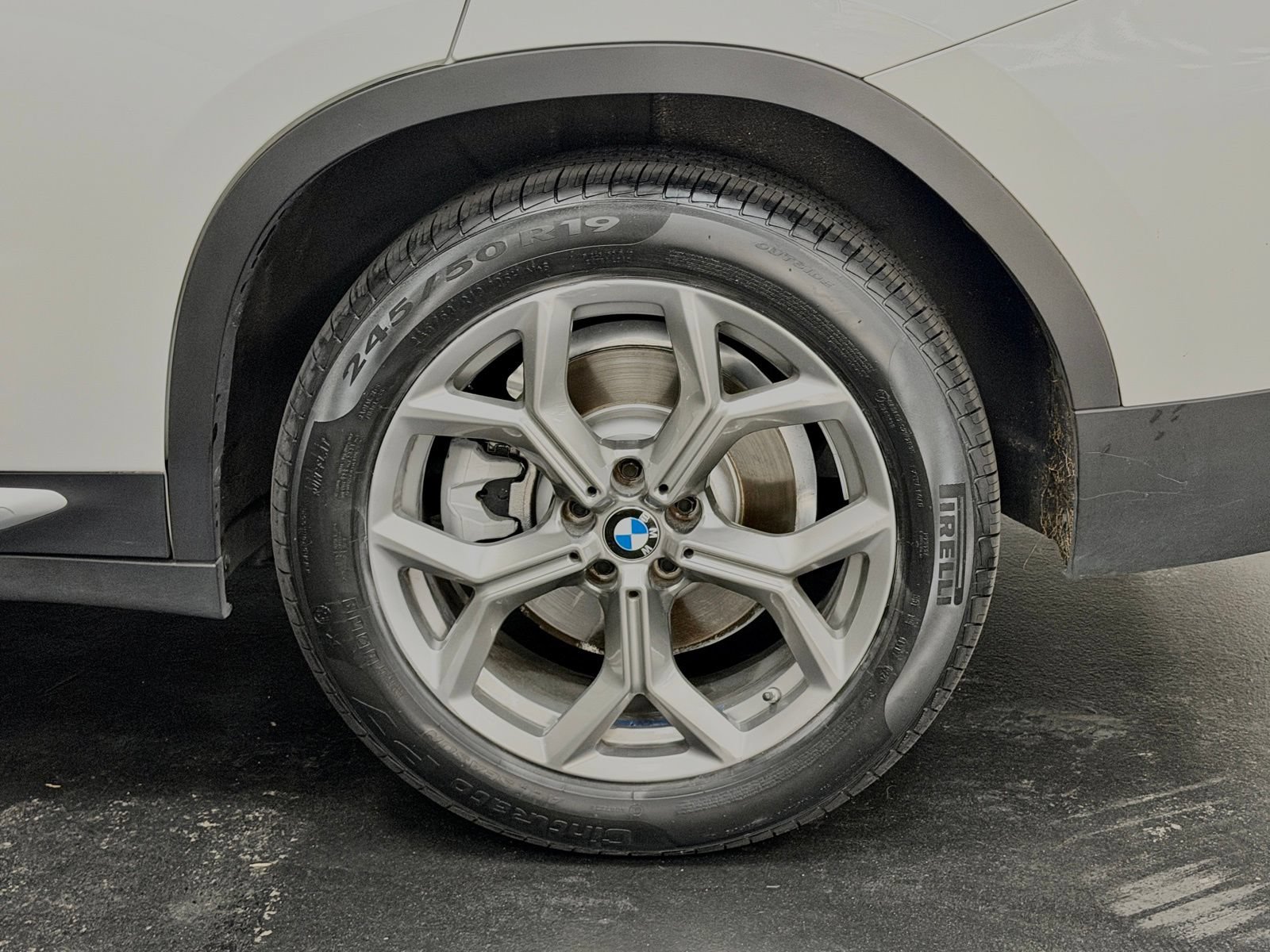 Used 2023 BMW X4 xDrive30i w/ Parking Assistance Package AWD/4WD image 17