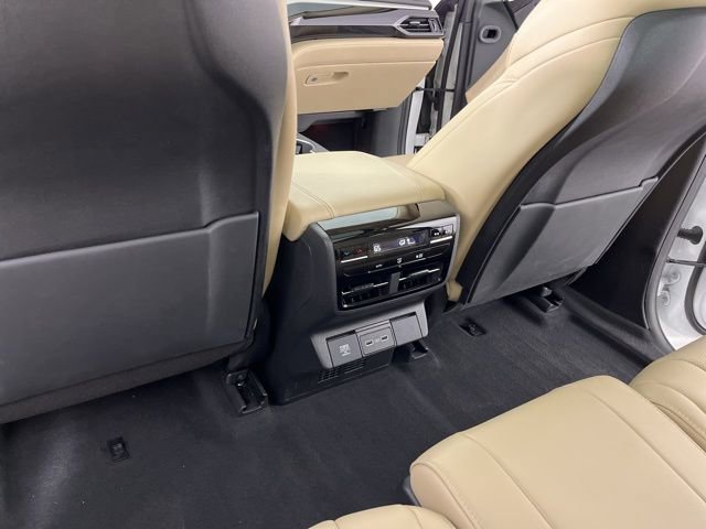Used 2022 Acura MDX FWD w/ Technology Package image 46
