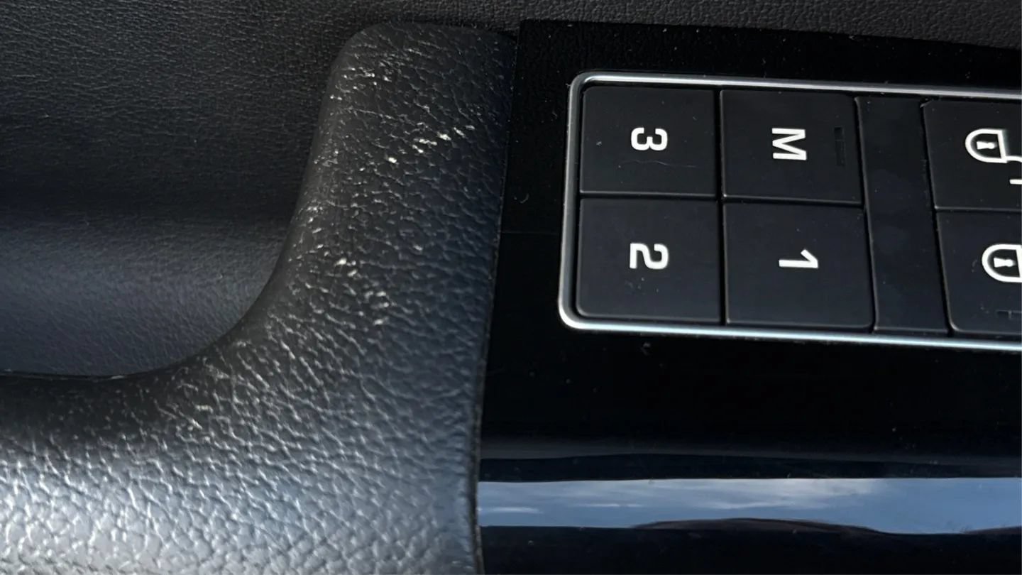 Used 2016 Land Rover Range Rover AWD/4WD image 33