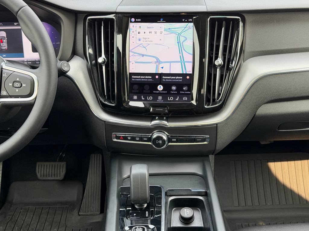 Certified 2023 Volvo XC60 T8 Core AWD/4WD image 23