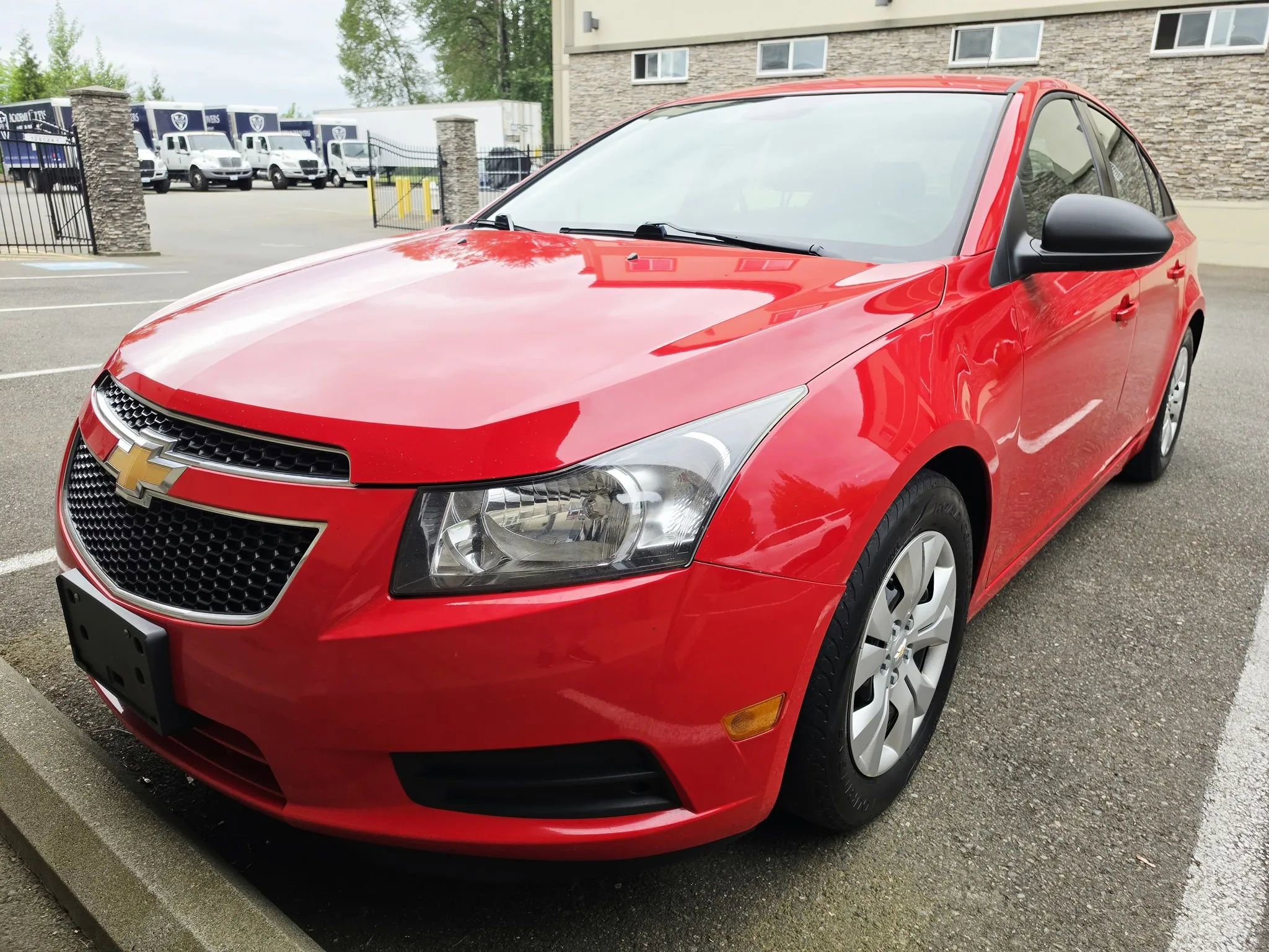 Used 2014 Chevrolet Cruze LS FWD image 1