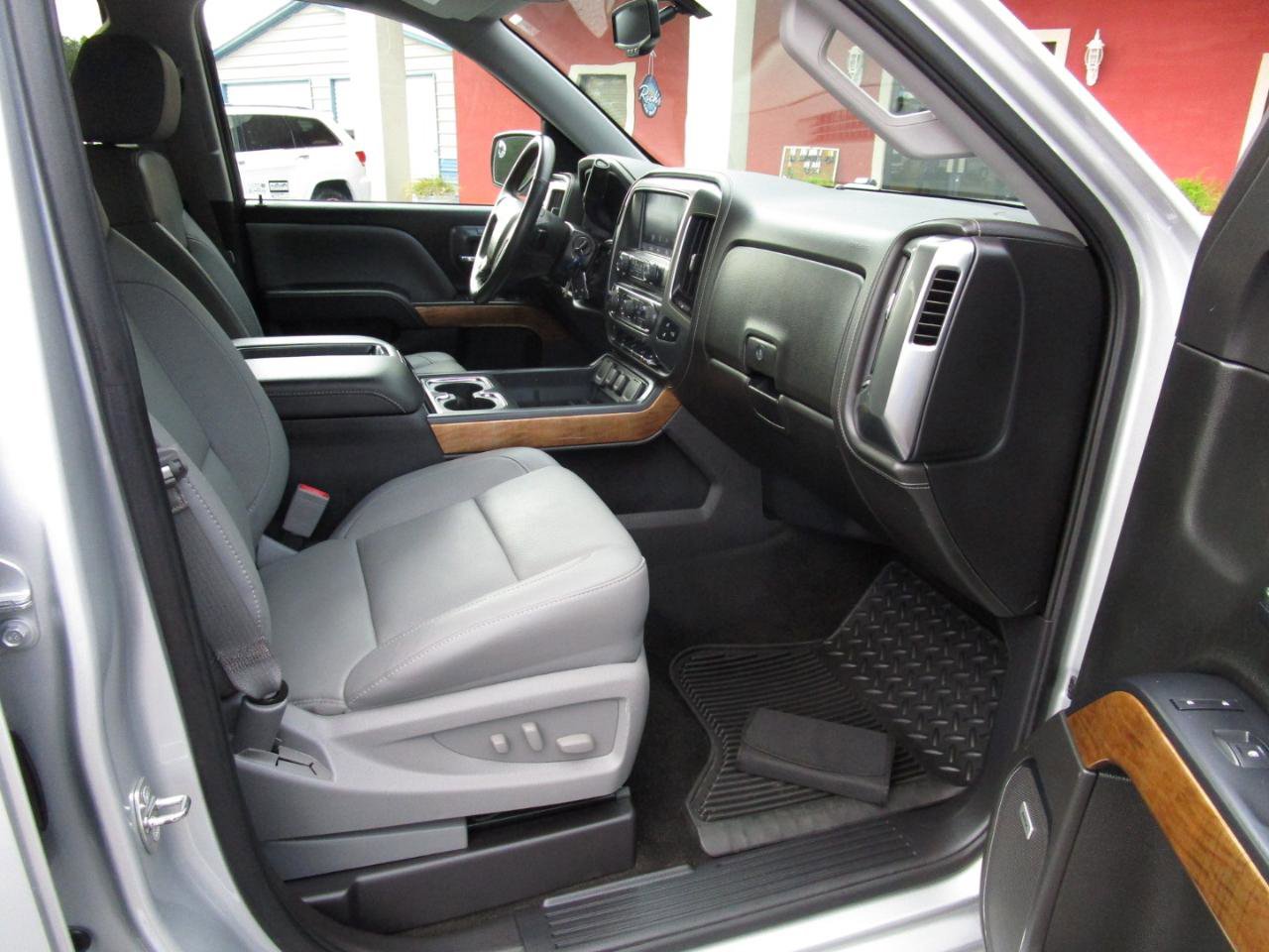Used 2015 Chevrolet Silverado 1500 LTZ w/ LTZ Plus Package RWD image 31