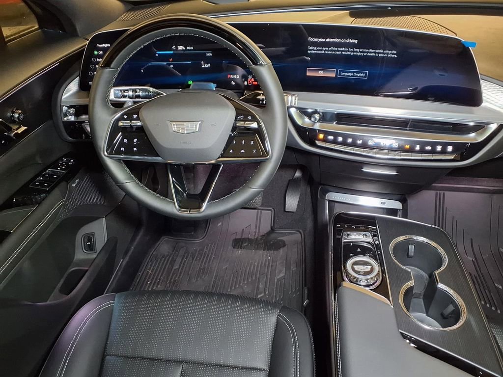 New 2026 Cadillac Lyriq Premium Luxury AWD/4WD image 14