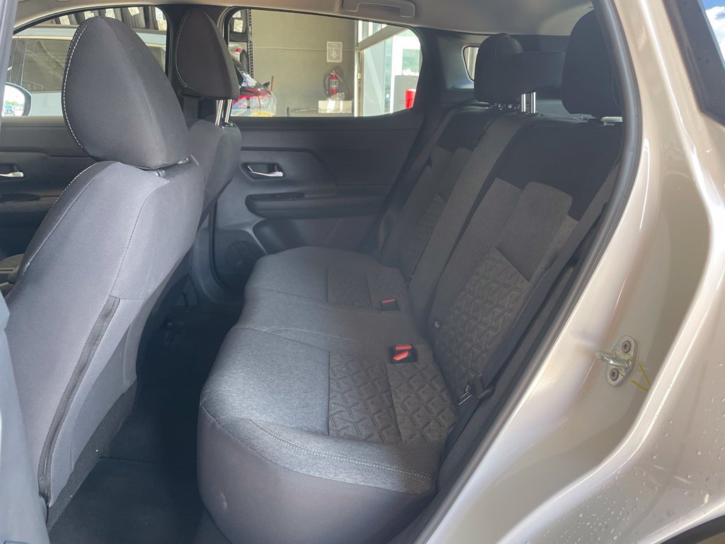 Certified 2026 Nissan Kicks SV AWD/4WD image 16