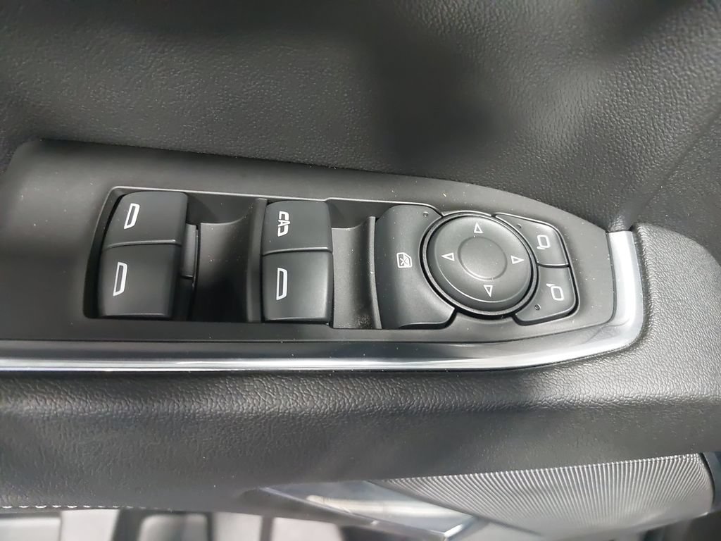 Used 2023 Chevrolet Silverado 1500 LT AWD/4WD image 28