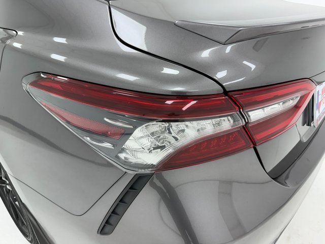 Used 2021 Toyota Camry XSE image 36