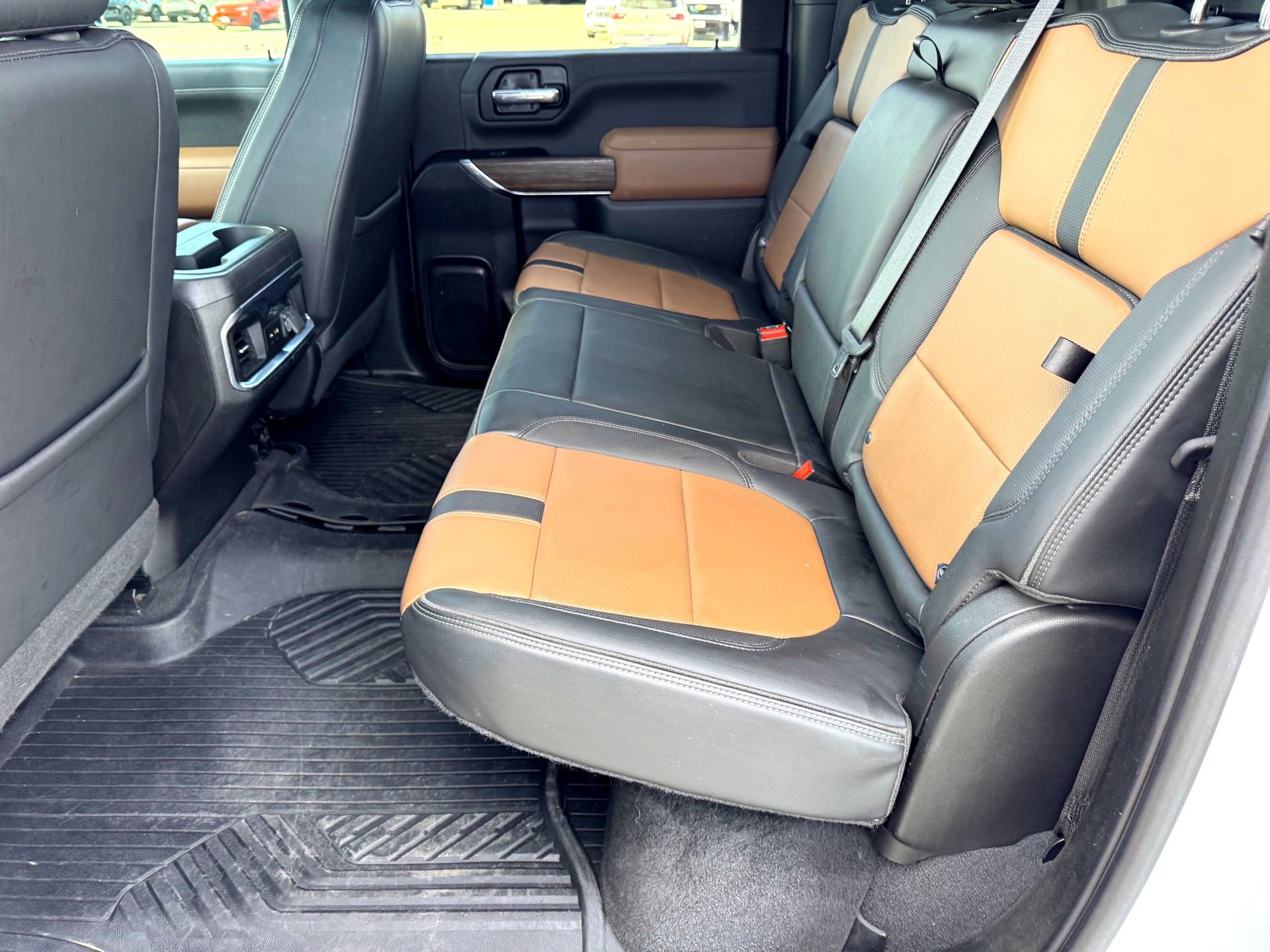 Used 2022 Chevrolet Silverado 2500 High Country w/ Z71 Off-Road Package image 18