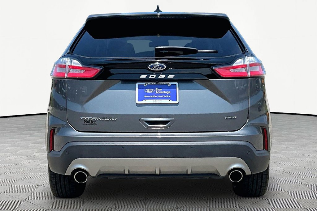 Certified 2024 Ford Edge Titanium AWD/4WD image 4