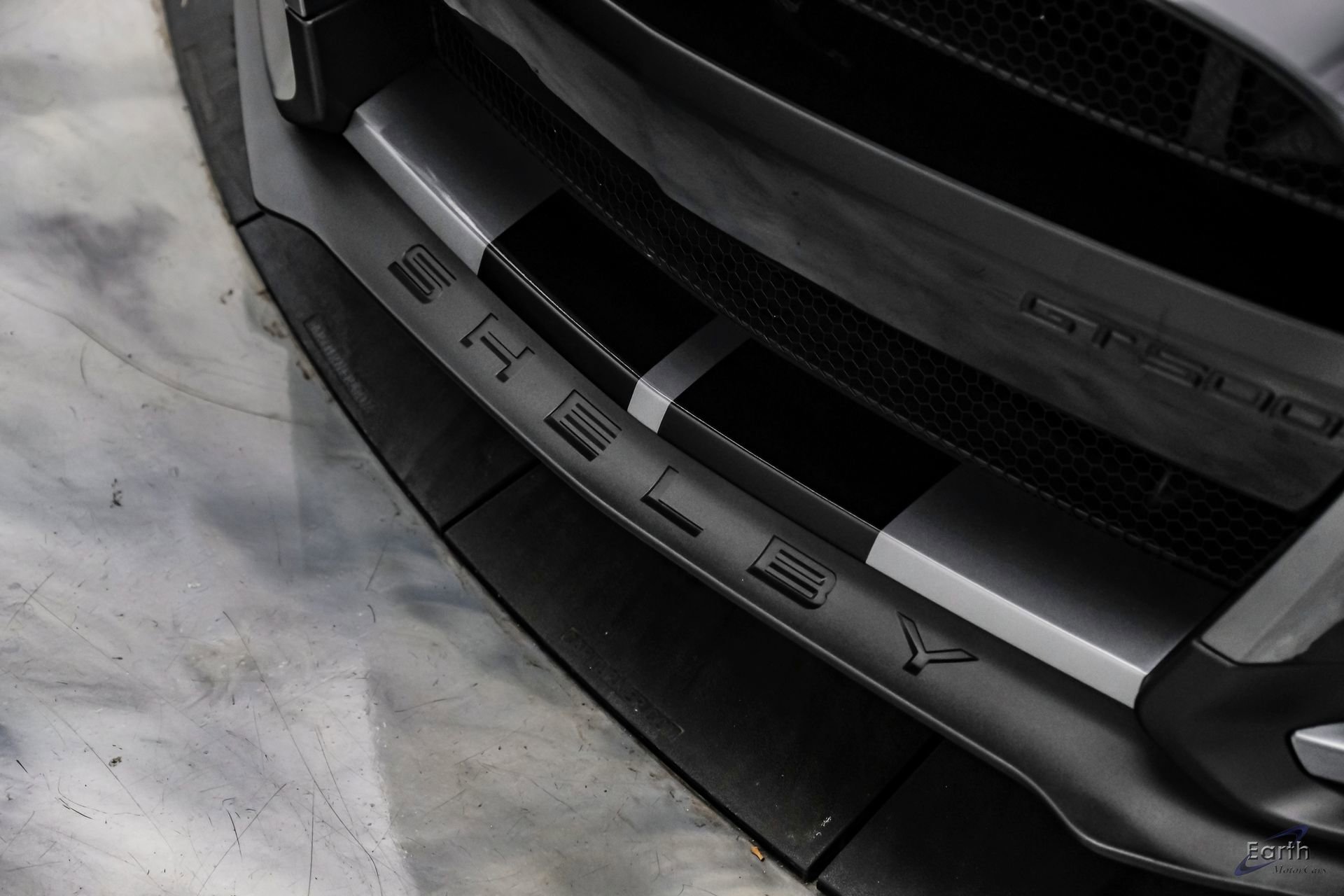 Used 2021 Ford Mustang Shelby GT500 w/ Carbon Fiber Track Pack image 34