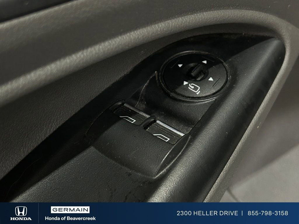 Used 2023 Ford Transit Connect XLT image 16