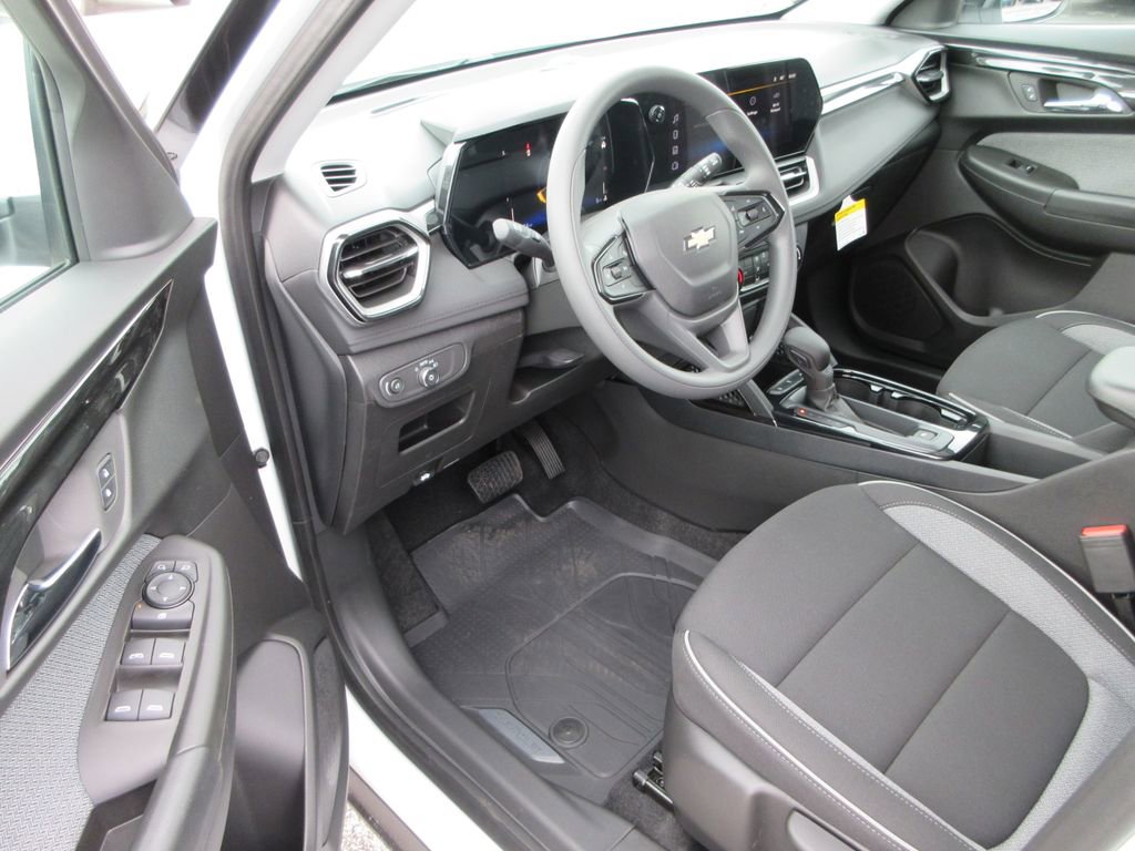 New 2026 Chevrolet TrailBlazer LS w/ LS Convenience Package FWD image 22