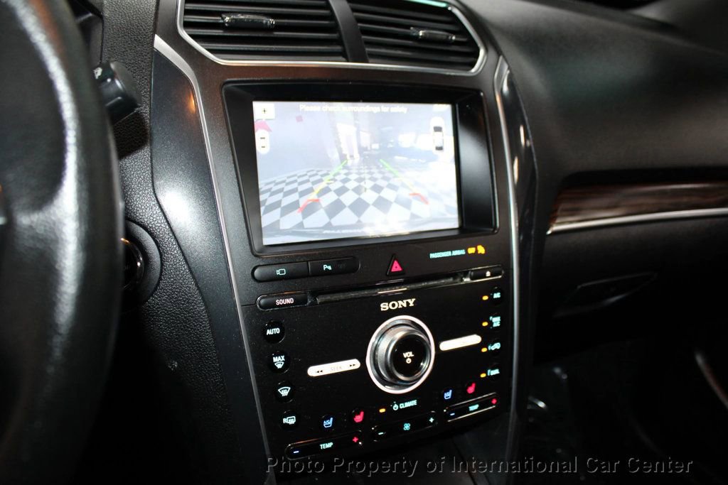 Used 2017 Ford Explorer Limited image 18