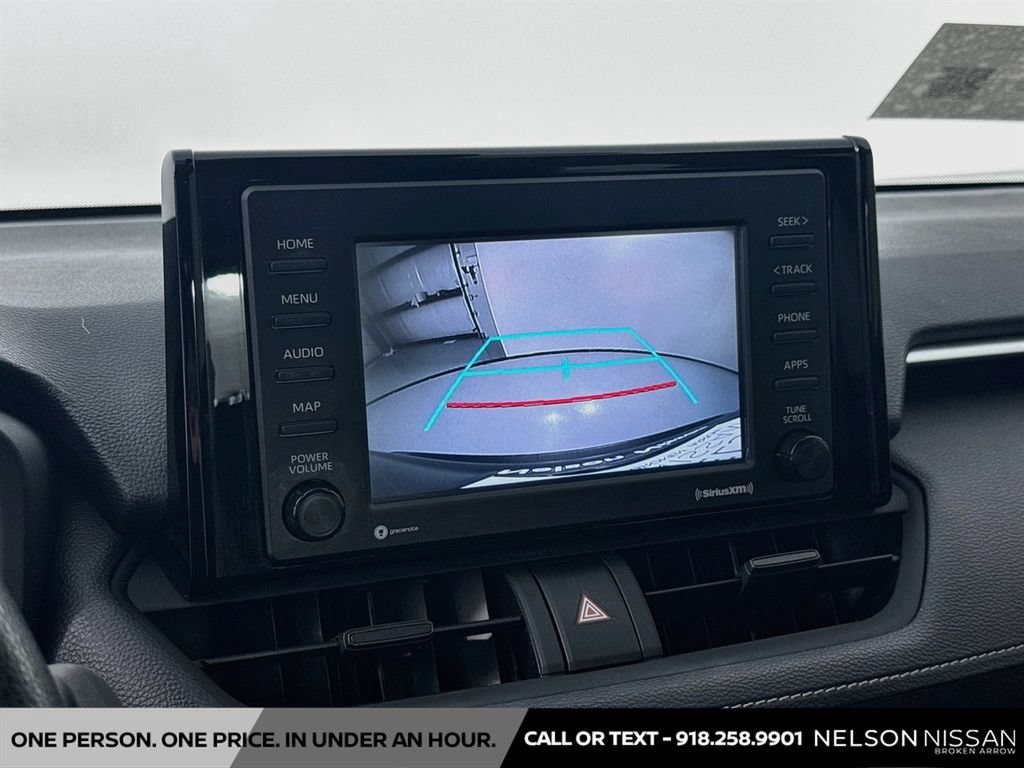 Used 2020 Toyota RAV4 XLE FWD image 13