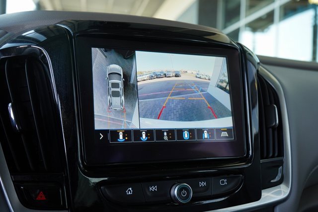 Used 2020 Chevrolet Traverse LT w/ LT Premium Package image 22