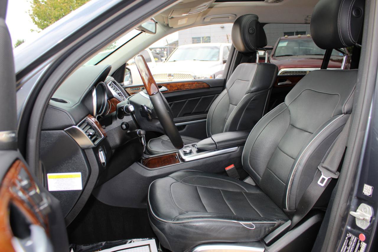 Used 2014 Mercedes-Benz GL 550 4MATIC image 13