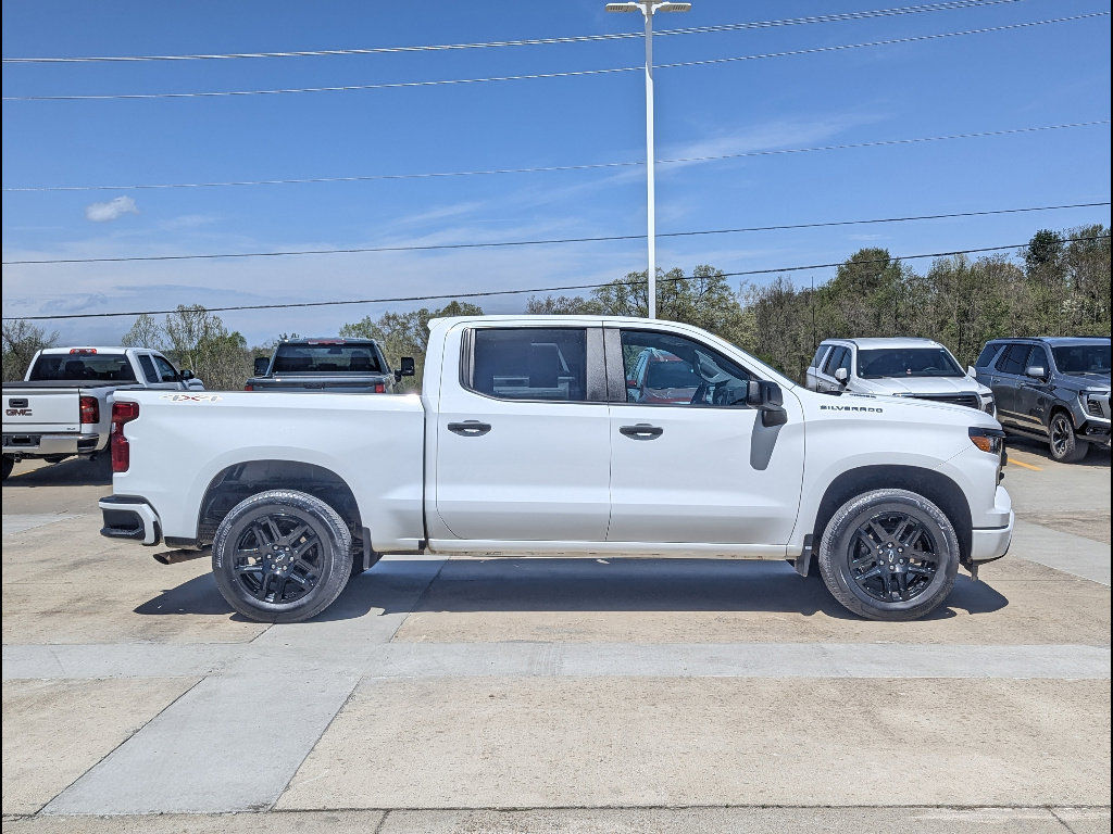 Used 2025 Chevrolet Silverado 1500 Custom AWD/4WD image 6