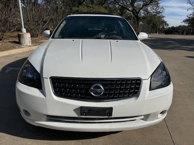 Used 2005 Nissan Altima 3.5 SE w/ (V01) Leather Pkg FWD image 6