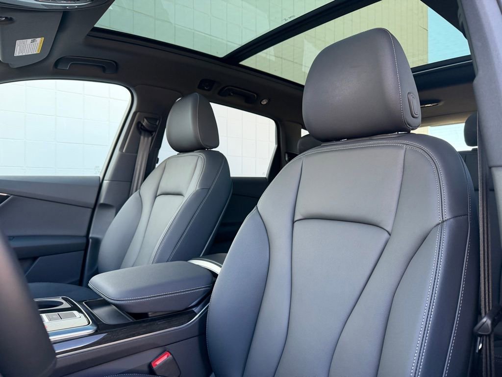 Used 2025 Audi Q7 2.0T Premium w/ Convenience Plus Package image 15