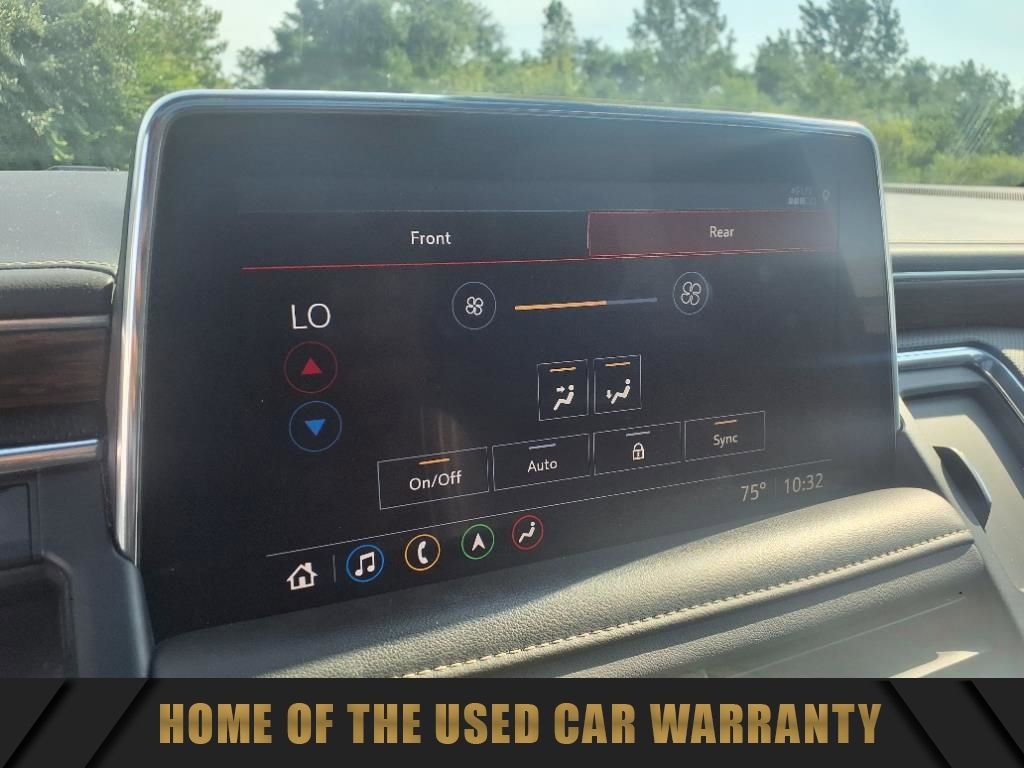 Used 2021 Chevrolet Suburban Premier w/ Premium Package image 20