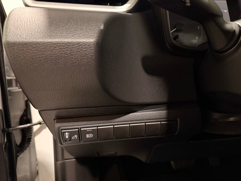 Used 2024 Toyota Corolla LE image 14