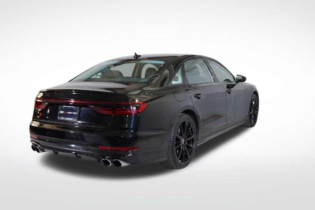 Used 2023 Audi S8 image 9