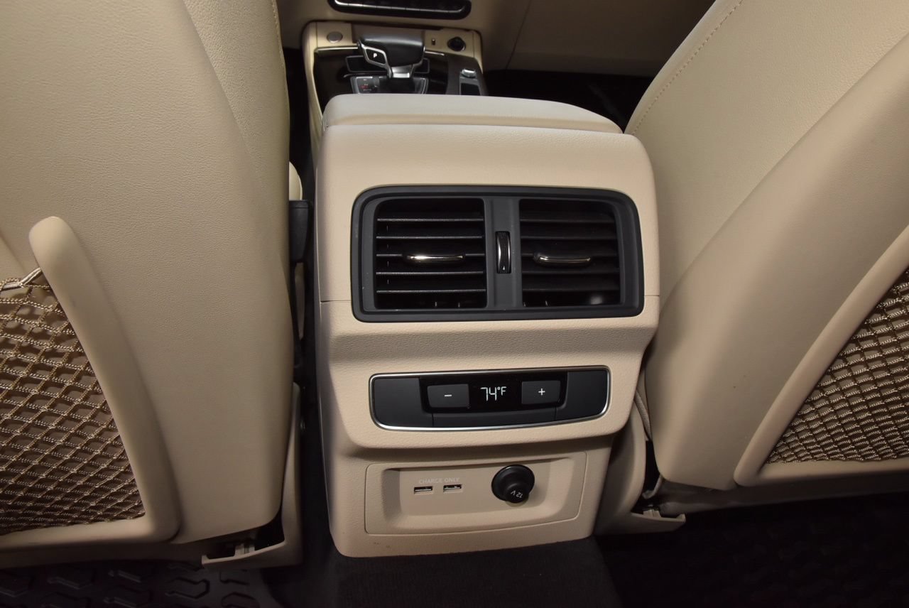 Used 2022 Audi Q5 2.0T Premium Plus w/ Premium Plus Package AWD/4WD image 19