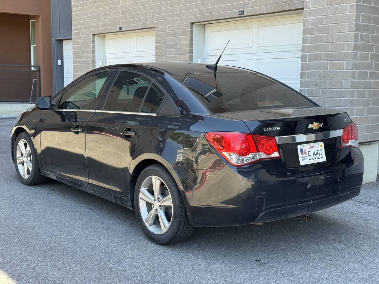 Used 2013 Chevrolet Cruze LT w/ Technology Package FWD image 3