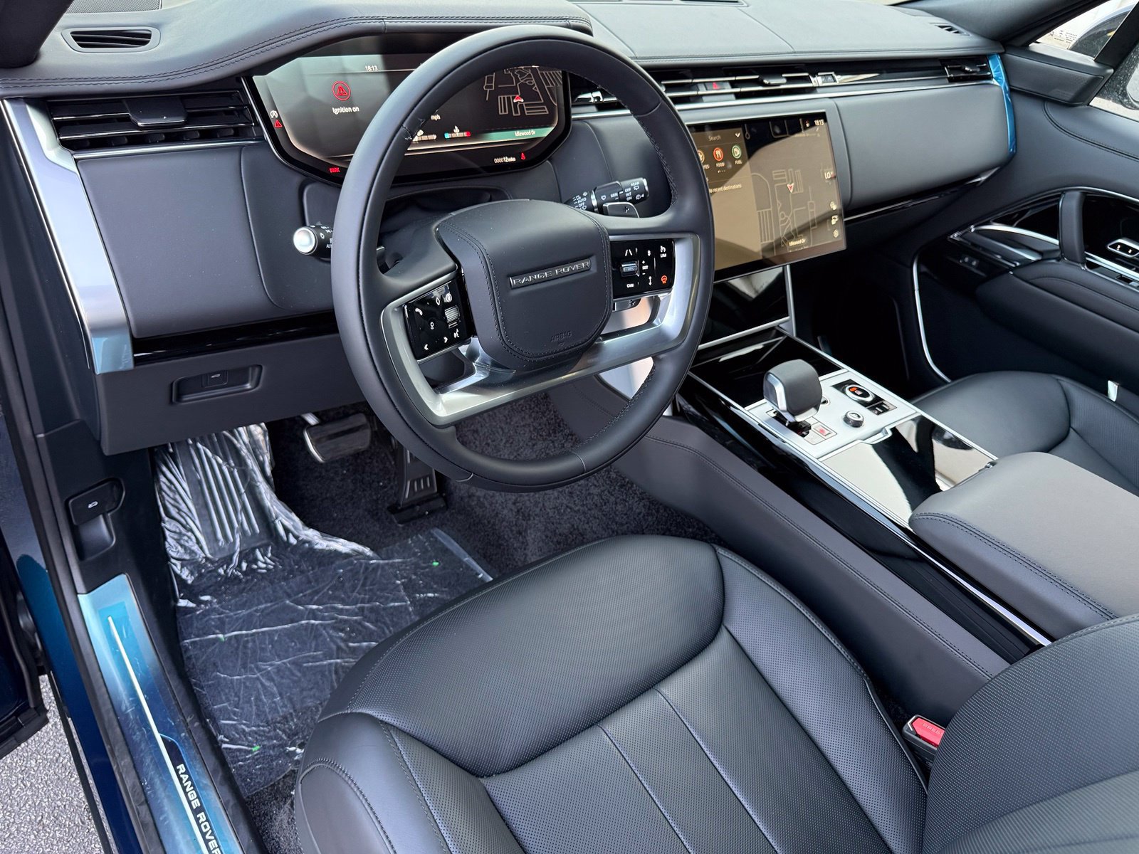 New 2027 Land Rover Range Rover Long Wheelbase SE AWD/4WD image 13