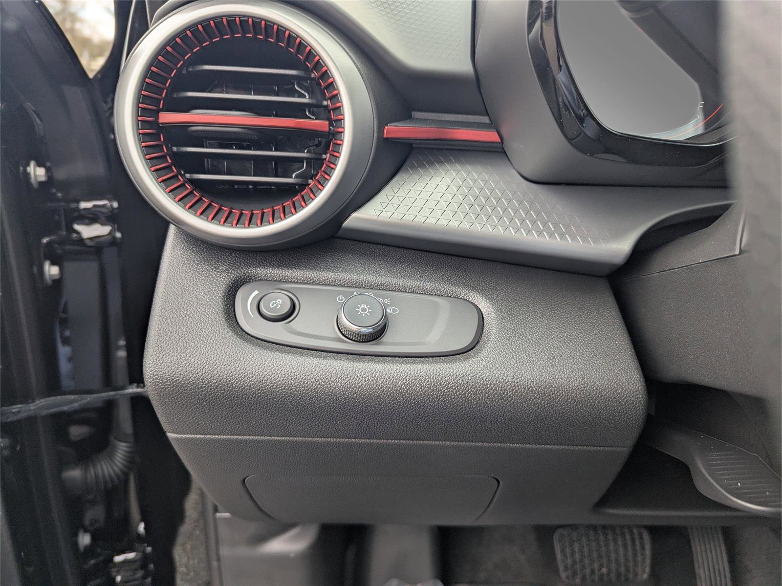 New 2026 Chevrolet Trax RS image 11