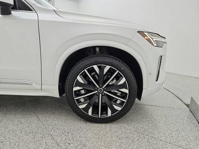 Certified 2025 Volvo XC90 B6 Plus AWD/4WD image 28