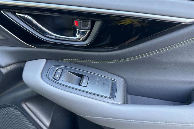 Used 2023 Subaru Outback Onyx Edition XT w/ Popular Package #2 image 19