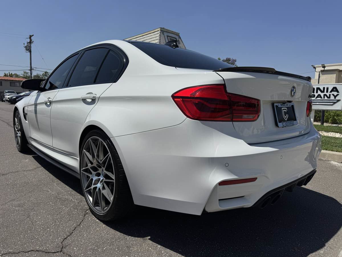 Used 2018 BMW M3 RWD image 4