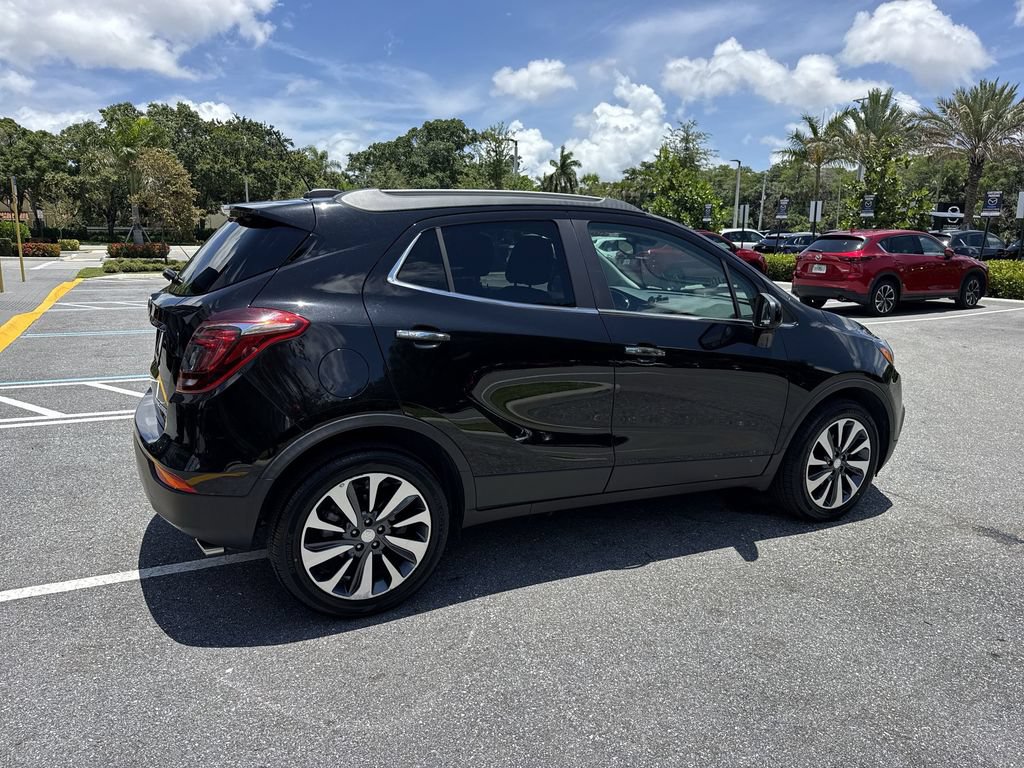 Used 2021 Buick Encore Preferred w/ Safety Package FWD image 4