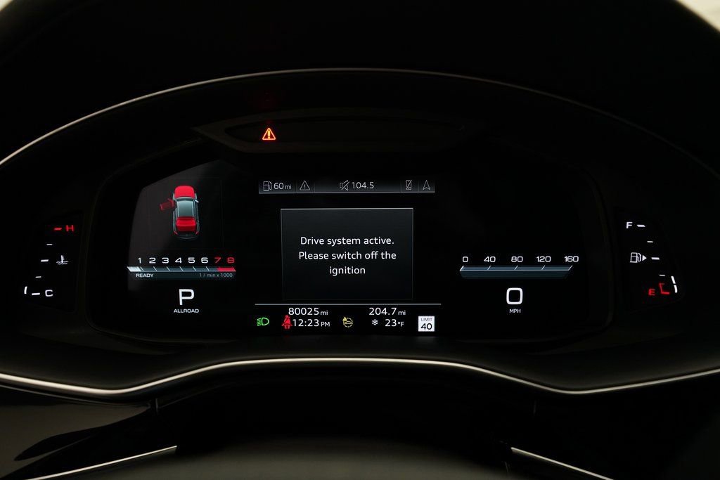 Used 2021 Audi SQ8 Premium Plus w/ Luxury Package image 2