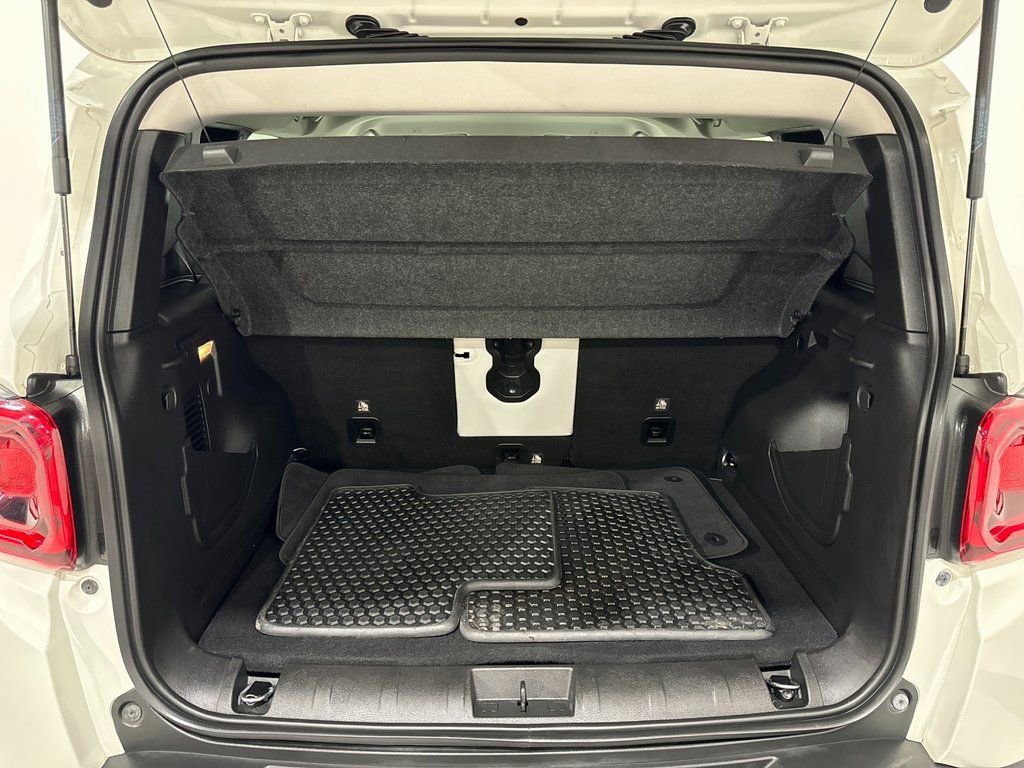 Used 2020 Jeep Renegade Limited w/ LED Lighting Group image 24
